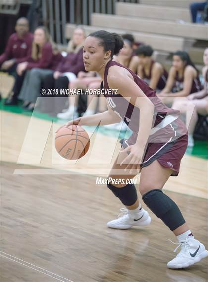 Thumbnail 2 in Cedar Hill vs. Plano (UIL 6A Quarterfinal) photogallery.