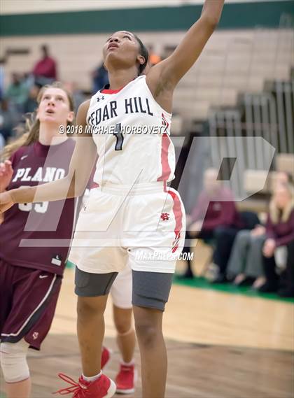 Thumbnail 2 in Cedar Hill vs. Plano (UIL 6A Quarterfinal) photogallery.