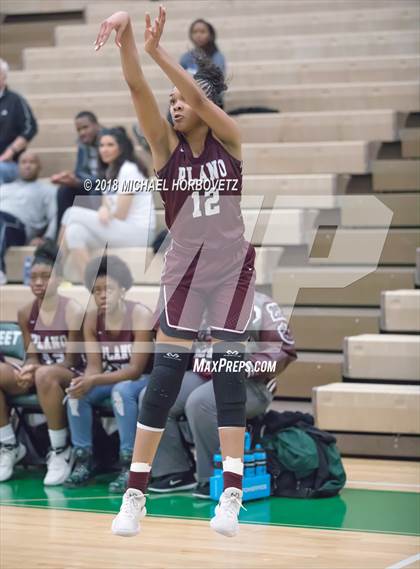 Thumbnail 1 in Cedar Hill vs. Plano (UIL 6A Quarterfinal) photogallery.