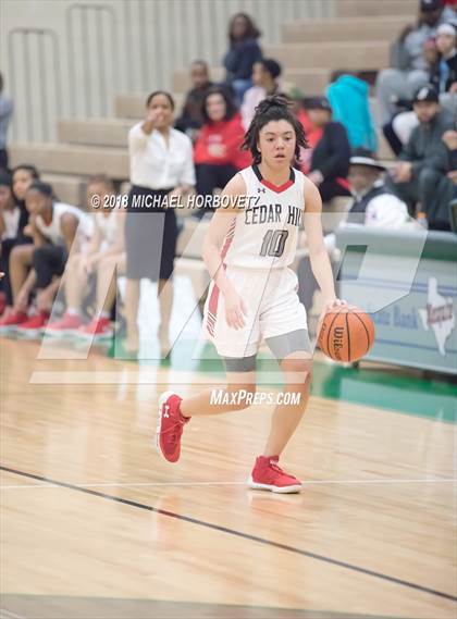 Thumbnail 2 in Cedar Hill vs. Plano (UIL 6A Quarterfinal) photogallery.
