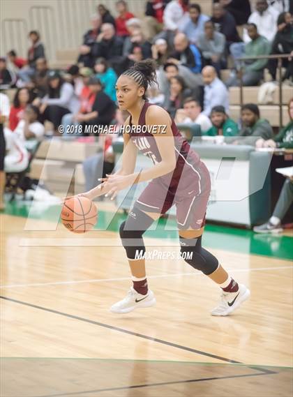 Thumbnail 3 in Cedar Hill vs. Plano (UIL 6A Quarterfinal) photogallery.
