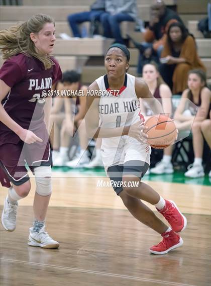 Thumbnail 3 in Cedar Hill vs. Plano (UIL 6A Quarterfinal) photogallery.