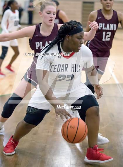 Thumbnail 3 in Cedar Hill vs. Plano (UIL 6A Quarterfinal) photogallery.
