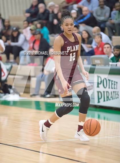 Thumbnail 3 in Cedar Hill vs. Plano (UIL 6A Quarterfinal) photogallery.