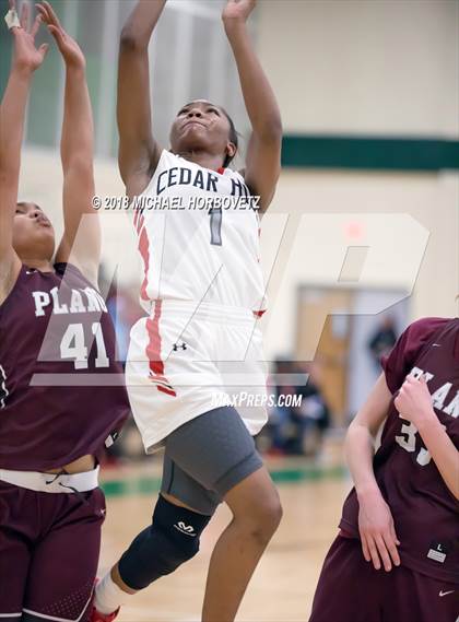 Thumbnail 2 in Cedar Hill vs. Plano (UIL 6A Quarterfinal) photogallery.