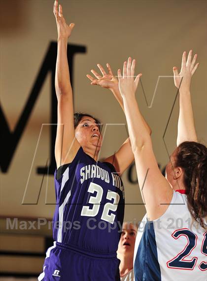Thumbnail 1 in Shadow Hills vs. Samuel Robertson Canada (MaxPreps Holiday Classic) photogallery.