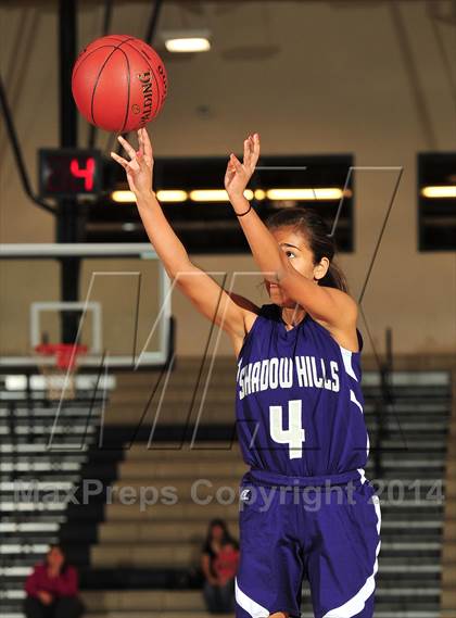 Thumbnail 1 in Shadow Hills vs. Samuel Robertson Canada (MaxPreps Holiday Classic) photogallery.