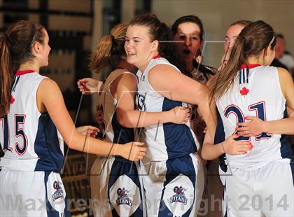 Thumbnail 3 in Shadow Hills vs. Samuel Robertson Canada (MaxPreps Holiday Classic) photogallery.