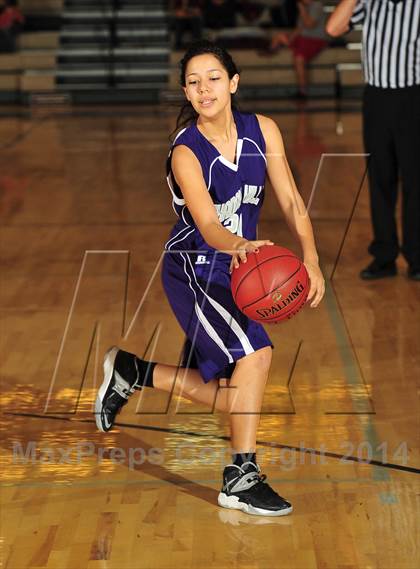 Thumbnail 1 in Shadow Hills vs. Samuel Robertson Canada (MaxPreps Holiday Classic) photogallery.