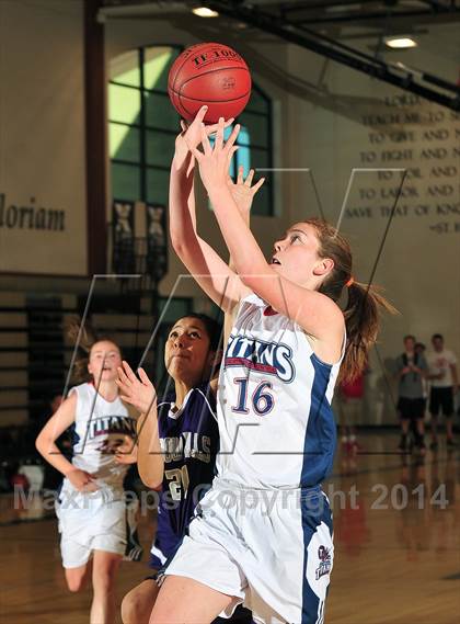 Thumbnail 1 in Shadow Hills vs. Samuel Robertson Canada (MaxPreps Holiday Classic) photogallery.