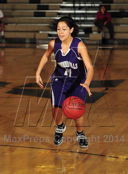 Thumbnail 3 in Shadow Hills vs. Samuel Robertson Canada (MaxPreps Holiday Classic) photogallery.
