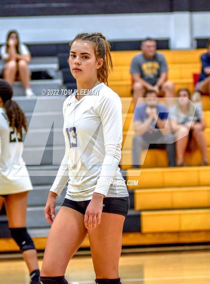 Thumbnail 2 in Olathe North @ Shawnee Mission West photogallery.