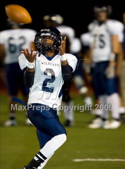 Thumbnail 1 in Paris vs. Argyle (Texas 3A D2 Bi-District Playoffs) photogallery.