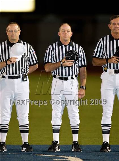 Thumbnail 3 in Paris vs. Argyle (Texas 3A D2 Bi-District Playoffs) photogallery.
