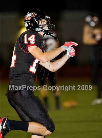 Thumbnail 1 in Paris vs. Argyle (Texas 3A D2 Bi-District Playoffs) photogallery.