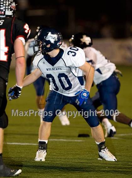 Thumbnail 2 in Paris vs. Argyle (Texas 3A D2 Bi-District Playoffs) photogallery.