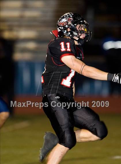 Thumbnail 2 in Paris vs. Argyle (Texas 3A D2 Bi-District Playoffs) photogallery.