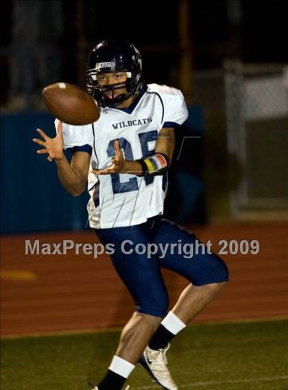 Thumbnail 2 in Paris vs. Argyle (Texas 3A D2 Bi-District Playoffs) photogallery.