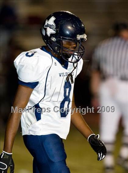 Thumbnail 2 in Paris vs. Argyle (Texas 3A D2 Bi-District Playoffs) photogallery.