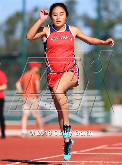 Thumbnail 3 in Santa Clara vs Saratoga (Duel Track Meet) photogallery.