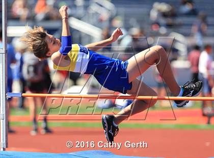 Thumbnail 3 in Santa Clara vs Saratoga (Duel Track Meet) photogallery.