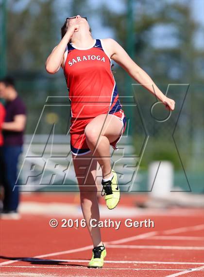 Thumbnail 2 in Santa Clara vs Saratoga (Duel Track Meet) photogallery.