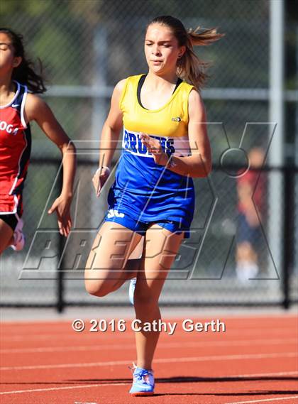 Thumbnail 2 in Santa Clara vs Saratoga (Duel Track Meet) photogallery.