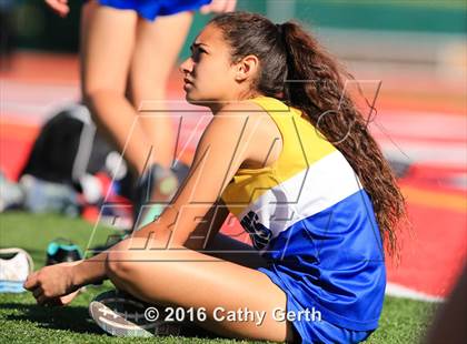 Thumbnail 2 in Santa Clara vs Saratoga (Duel Track Meet) photogallery.