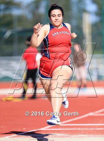 Thumbnail 3 in Santa Clara vs Saratoga (Duel Track Meet) photogallery.