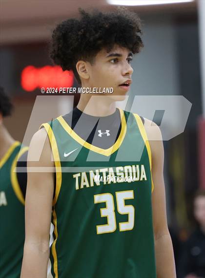 Thumbnail 2 in Tantasqua Regional @ Newburyport (MIAA Division 3 Round of 16) photogallery.
