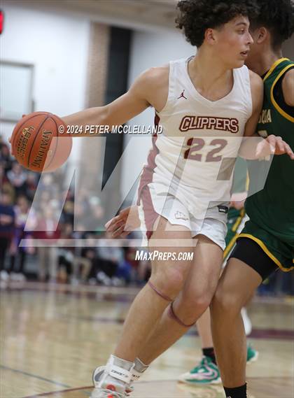 Thumbnail 3 in Tantasqua Regional @ Newburyport (MIAA Division 3 Round of 16) photogallery.