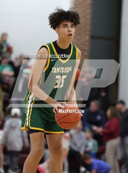 Thumbnail 2 in Tantasqua Regional @ Newburyport (MIAA Division 3 Round of 16) photogallery.
