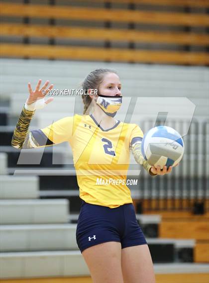 Thumbnail 3 in Port Huron Northern vs. Anchor Bay (MHSAA District Semifinal) photogallery.
