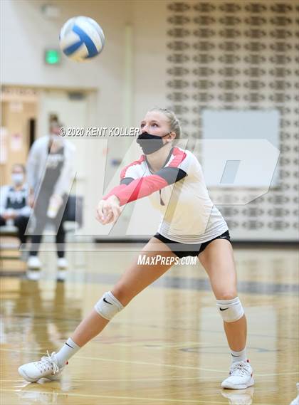 Thumbnail 3 in Port Huron Northern vs. Anchor Bay (MHSAA District Semifinal) photogallery.
