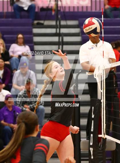 Thumbnail 1 in La Grange vs Salado (UIL 4A Area Playoff) photogallery.