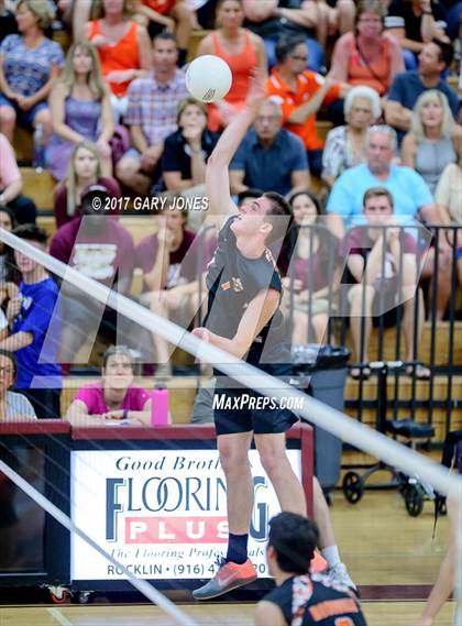 Thumbnail 3 in Roseville vs. Whitney (CIF SJS D1 Final) photogallery.