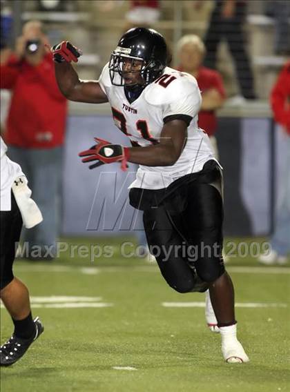 Thumbnail 1 in Tustin vs. Lutheran photogallery.