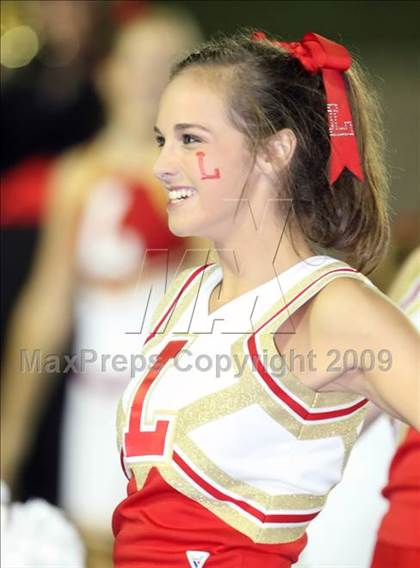 Thumbnail 3 in Tustin vs. Lutheran photogallery.