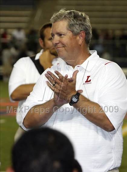 Thumbnail 1 in Tustin vs. Lutheran photogallery.