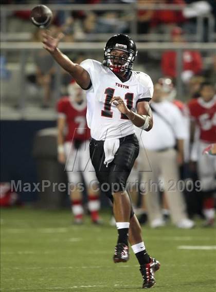Thumbnail 1 in Tustin vs. Lutheran photogallery.