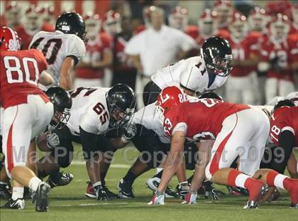 Thumbnail 1 in Tustin vs. Lutheran photogallery.