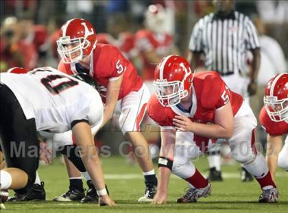 Thumbnail 2 in Tustin vs. Lutheran photogallery.