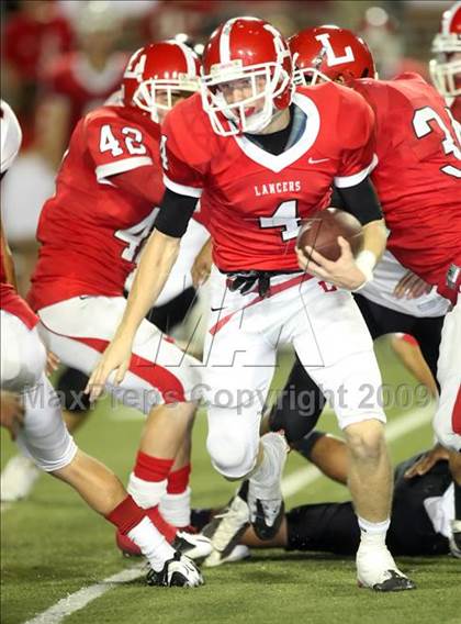 Thumbnail 1 in Tustin vs. Lutheran photogallery.