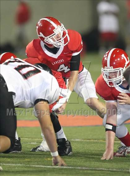 Thumbnail 1 in Tustin vs. Lutheran photogallery.