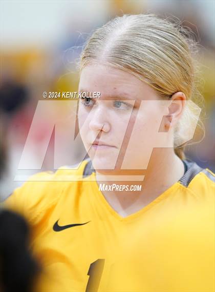 Thumbnail 3 in Walled Lake Northern @ Adams photogallery.