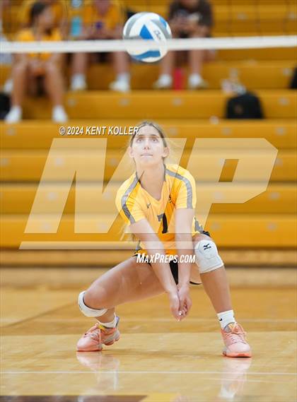 Thumbnail 1 in Walled Lake Northern @ Adams photogallery.