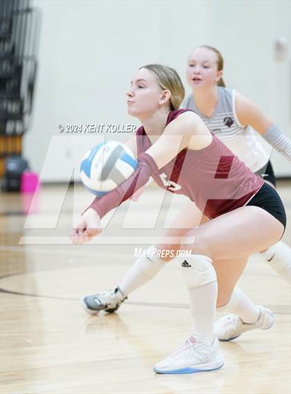 Thumbnail 1 in Walled Lake Northern @ Adams photogallery.