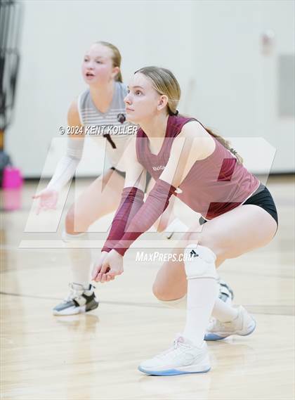 Thumbnail 3 in Walled Lake Northern @ Adams photogallery.