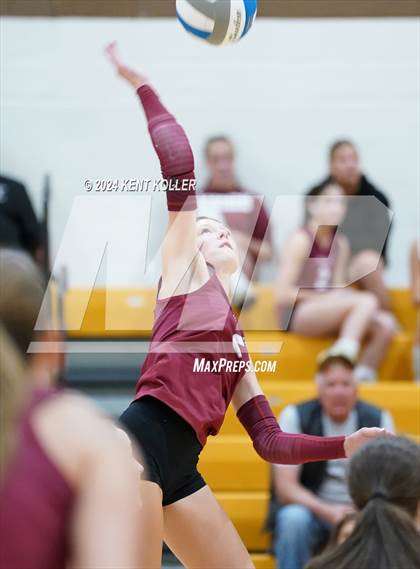 Thumbnail 3 in Walled Lake Northern @ Adams photogallery.