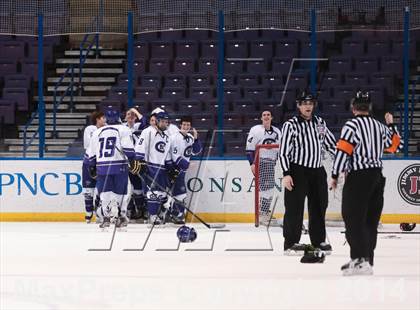 Thumbnail 1 in Christian Brothers vs DeSmet Jesuit (Challenge Cup Final) photogallery.